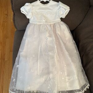 Infant Girls Elegant White Dress with Lace Overlay Sz 9-12M